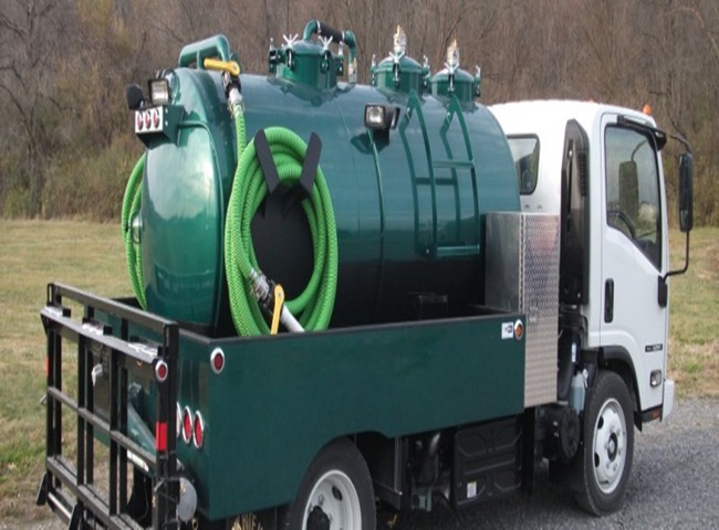 Cung cấp vận chuển b&ugrave;n vi sinh quận 7 gi&aacute; rẻ được trang bị đầy đủ xe chuy&ecirc;n chở