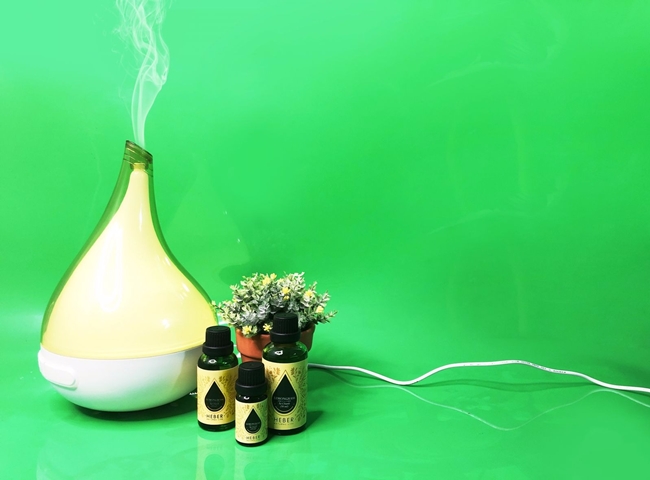 Khử m&ugrave;i thuốc l&aacute; trong ph&ograve;ng m&aacute;y lạnh bằng tinh dầu