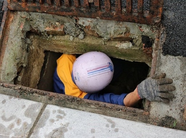 Nạo v&eacute;t hố ga TPHCM gi&aacute; rẻ tại, uy t&iacute;n