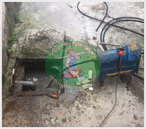 Cống bị nghẹt phải l&agrave;m sao