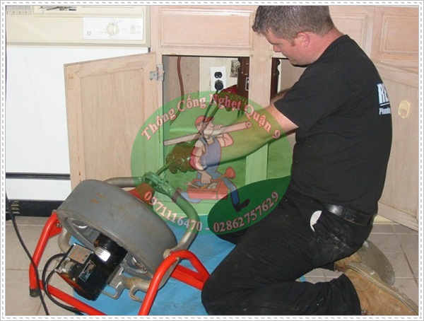 Mẹo khử m&ugrave;i h&ocirc;i nh&agrave; vệ sinh nhanh nhất