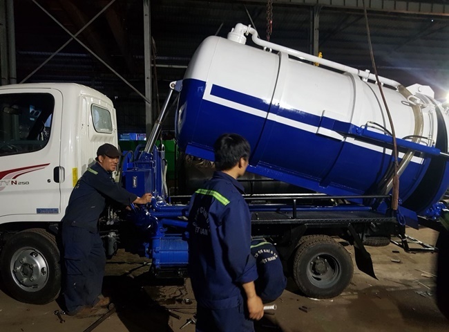 Cung cấp vận chuyện bùn vi sinh huyện Bình Chánh giá rẻ