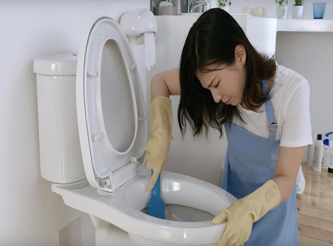 Ảnh hưởng việc bồn cầu bị nghẹt hơi